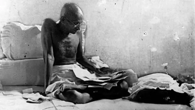 గాంధీ, నెహ్రూ, భారత్