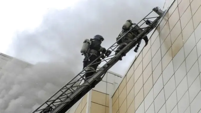 пожар в ТЦ "Зимняя вишня"