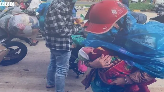 Covid-19: Bà con về quê vì Sài Gòn phong tỏa
