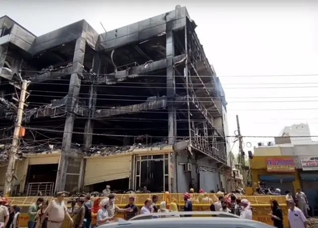 हादसा इसी इमारत में हुआ