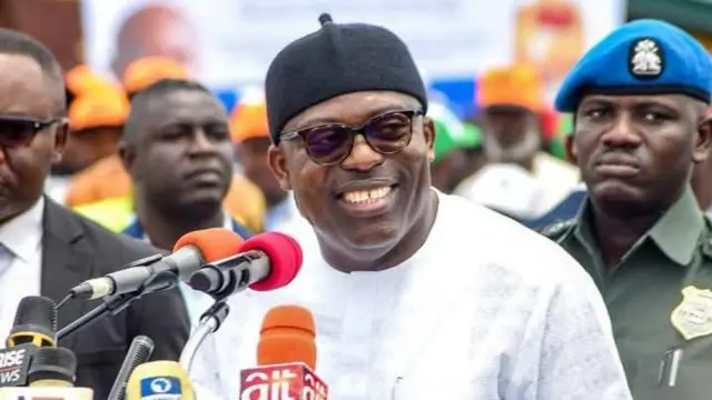 Siminalayi Fubara. Aka na-achị Riva Steeti