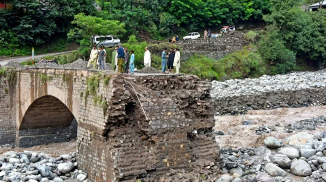 ਪਾਕਿਸਤਾਨ 'ਚ ਭਾਰੀ ਮੀਂਹ ਤੇ ਹੜ੍ਹਾਂ ਨਾਲ ਤਬਾਹੀ