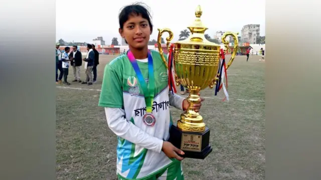 ኣሻ ሮይ ኣብ ቀረባ እዋን እስላማውያን ጉጅለታት ኣብ ዝተቓወምዎ ውድድር ኩዕሶ እግሪ ክሳተፍ ትጽቢት ነይርዋ