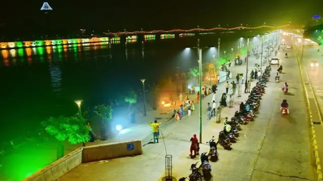 मोदी, अबे, सिदी सईद मस्जिद