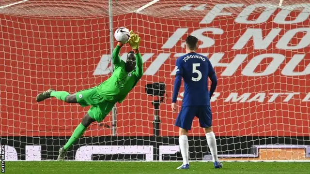 Senegal keeper Edouard Mendy making a save for Chelsea