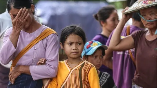 ရှမ်းမြောက်မှာလက်ရှိဖြစ်ပေါ်နေတဲ့တိုက်ပွဲတွေကြောင့် လားရှိုးမြို့ပေါ်ကိုထွက်ပြေးလာရတဲ့ စစ်ဘေးရှောင်အချို့