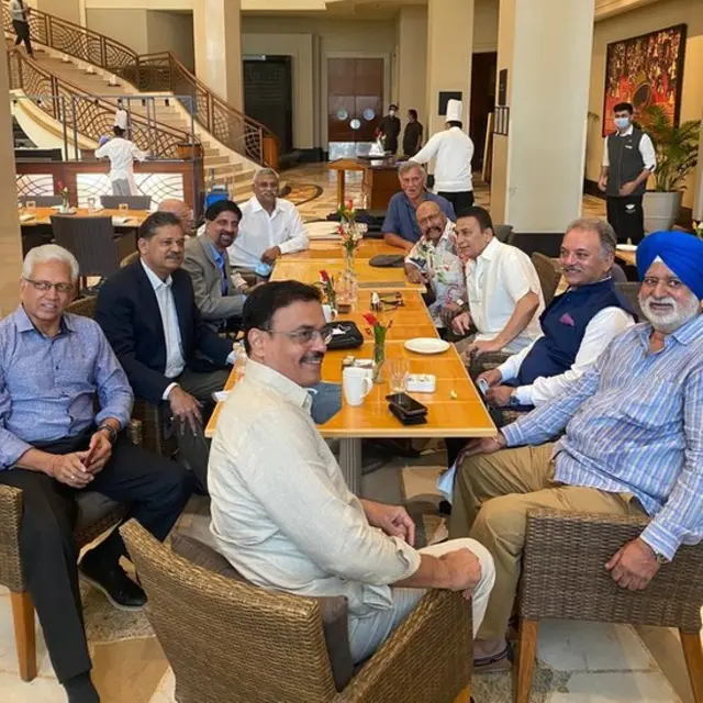 भारतीय क्रिकेट टीम के खिलाड़ियों ने मुंबई में फ़िल्म देखी