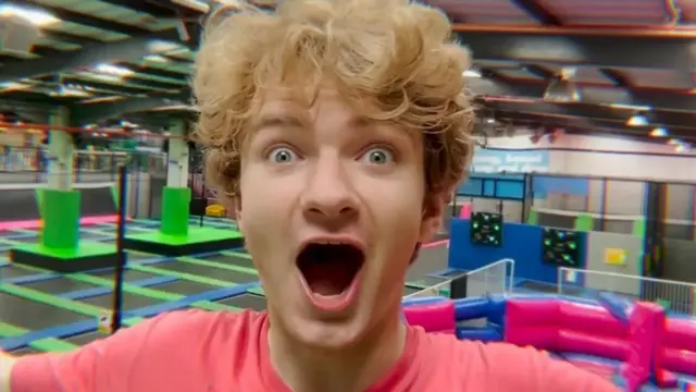 تامی ‌اینیت