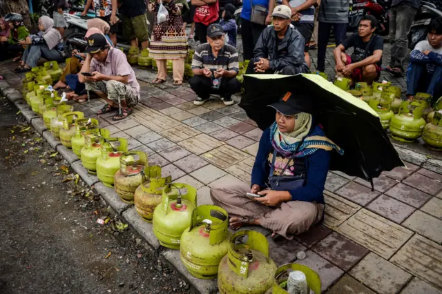 elpiji 3kg, peringatan darurat, garuda hitam