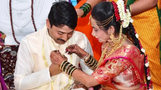 પ્રિયા અને અમિત બારાગુંડી