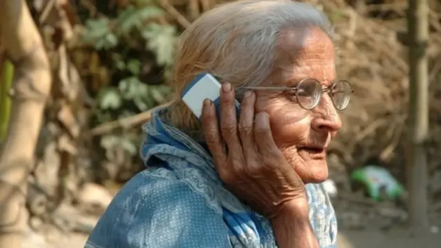 সর্বনিম্ন কলরেট বেড়ে যাওয়ায় পরিবারের সদস্যদের মধ্যে কথা বলার খরচ বাড়বে।