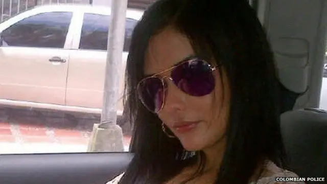 บลังก้า ซีโนเบีย มาดริด เบนฮูเมีย ผู้ดูแลการเงินของแก๊งกัลฟ์ แคลนขณะถูกจับกุมตัว