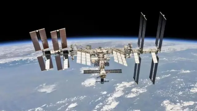 Kazi za matengenezo kwenye Kituo cha Kimataifa cha Anga za Juu zilikuwa na wanaanga wenye shughuli nyingi.