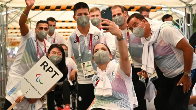 Команда беженцев