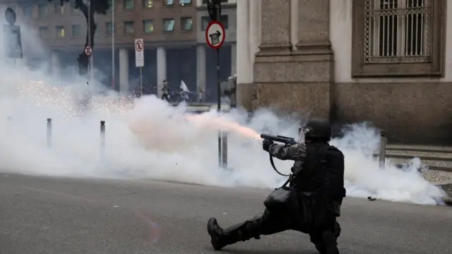 Policiais no Rio