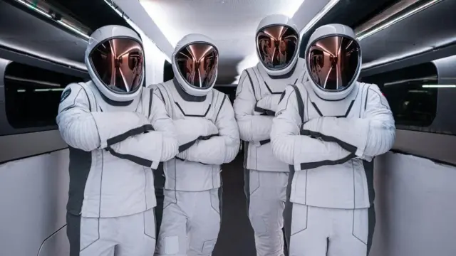 Four Space X astronauts as dem wear dia upgraded space suits