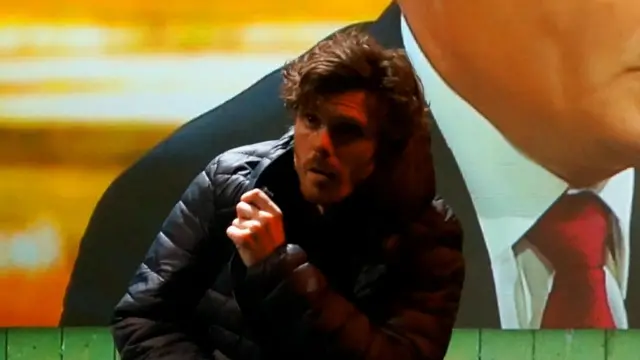 Оливер Беннетт