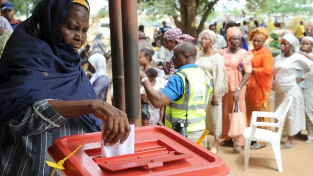 Iya agbalagba kan n dibo