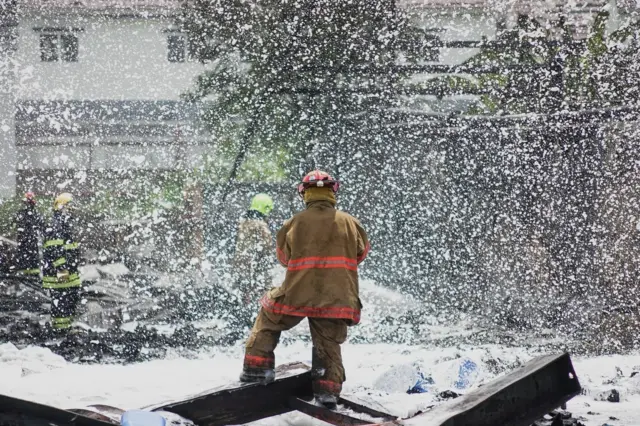 เจ้าหน้าที่ดับเพลิง