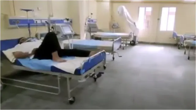 बेड
