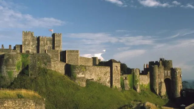 Замок в Дувое