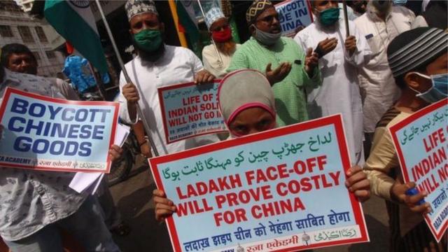 印度人发动反中国抗议活动