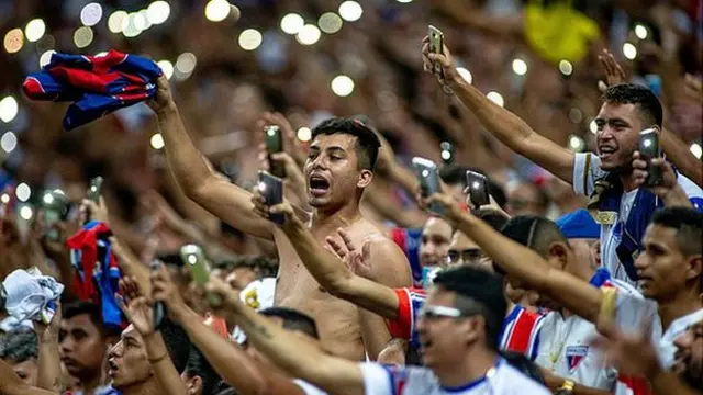 Fortaleza supporters