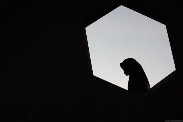 ฮิญาบ ระเบียบ นักเรียน มุสลิม ราชกิจจา