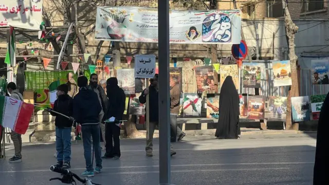 شعار علیه ظریف
