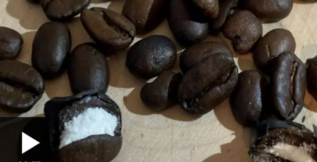 Баңгизат ташыгандар кофенин данына кокаин катышкан. Италиянын аба майданында аныкталган кылмыш