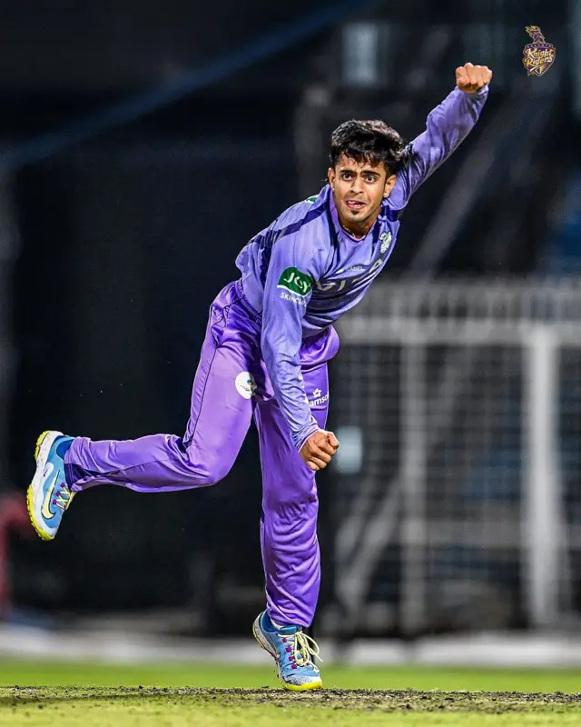 ਕੋਲਕਾਤਾ ਨਾਈਟ ਰਾਈਡਰਜ਼ ਦੀ ਜਰਸੀ