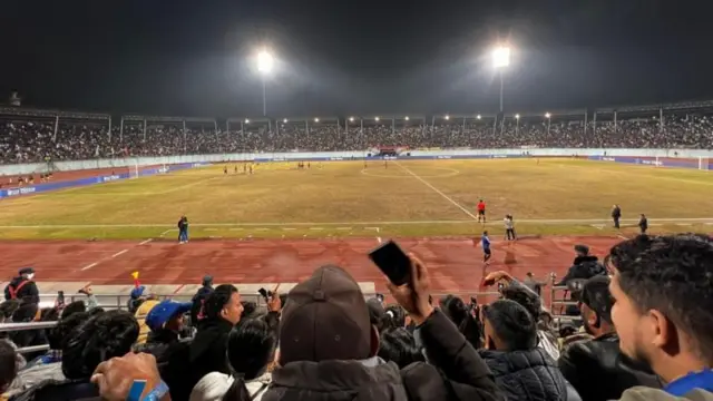 दशरथ रङ्गशालामा भएको एक खेलको दृश्य