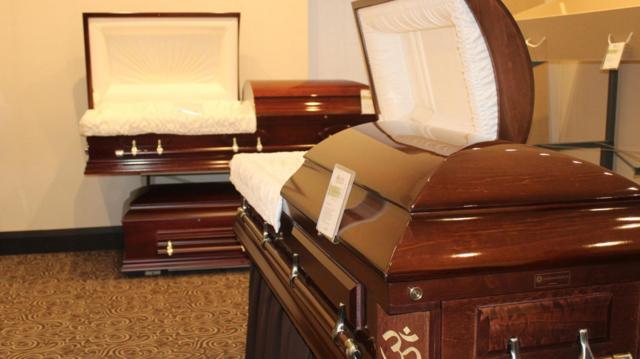 கனடாவில் "மிக மோசமான" சூழலில் இந்திய மாணவர்கள்