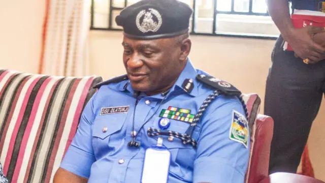 Akụkọ kwuru na Tunji Disu bụbu kọmishona n'ọtụtụ steeti dị iche iche