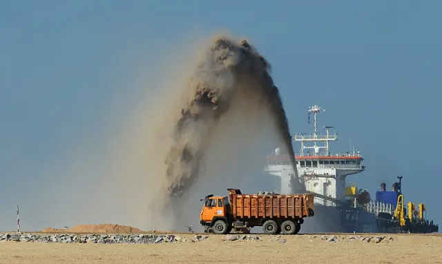 pumps dredging sand