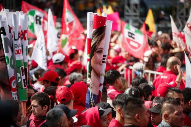 Seguidores de Xóchitl Gálvez en un acto de campaña.