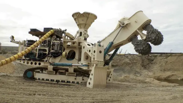 Excavadora oceánica