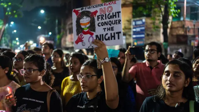 রাত দখলের দাবি জানিয়ে পথে প্রতিবাদী কণ্ঠ।