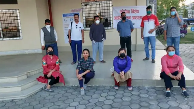 स्वास्थ्यकर्मीहरू