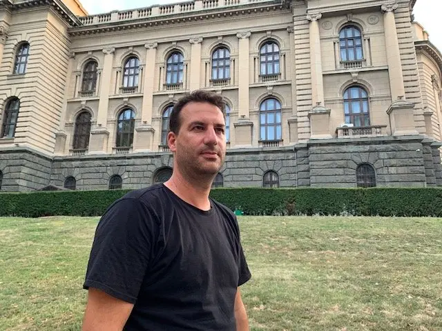 Važne su i institucionalne promene, smatra Čolović