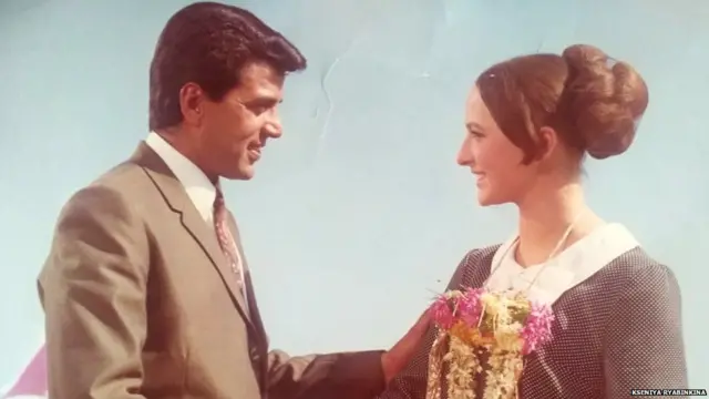 धर्मेंद्र, सेनिया रेबेंकीना