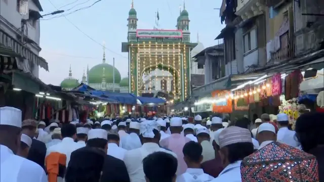 स्थानिक पातळीवर मुस्लिमांची सेनेबद्दलची भूमिका बदलत गेली