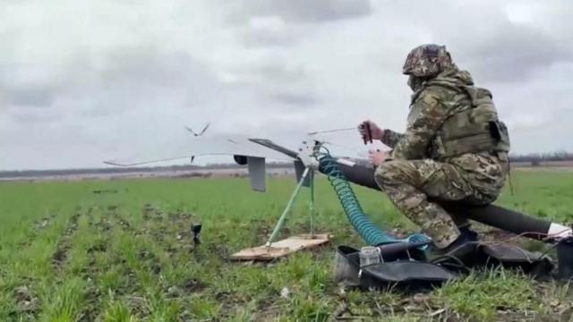 Запуск российского разведывательного дрона Supercam