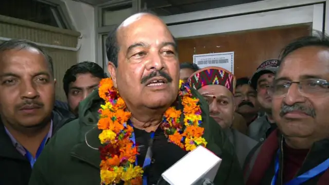 हर्ष महाजन 2022 में कांग्रेस छोड़कर बीजेपी में शामिल हुए थे.