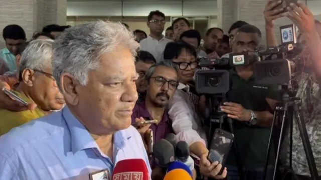 স্বরাষ্ট্র উপদেষ্টা ব্রি. জে. (অব.) এম সাখাওয়াত হোসেন।