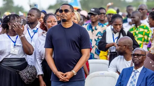 Uwahoze ari umukinyi rurangiranwa mu mupira w'amaguru Samuel Eto'o Fils mu gikorane ca Kanguka i Cotonou muri Benin itariki 6 z'ukwezi kwa Kigarama(12) mu 2025