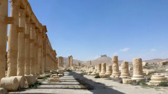 BC4000年　パルミラ　ルタゴ遺跡出土品4点　東さ7-1009① BC4000年 パルミラ ルタゴ遺跡出土品4点 東さ7-1009① パルミラ