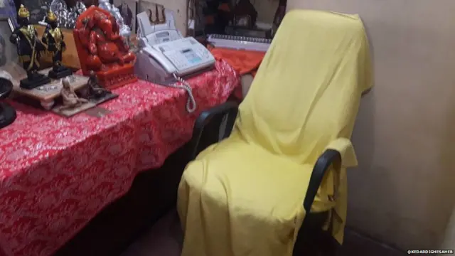 आनंद दिघे यांची टेंभी नाका शाखेतील खुर्ची