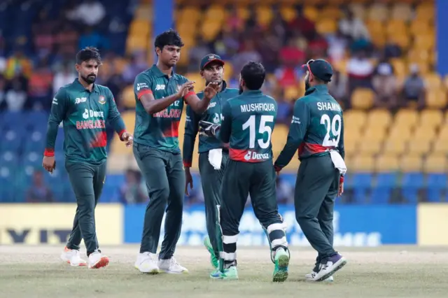 বোলিংয়ে বৈচিত্রের ঘাটতি, স্কোরিং রেট, দলীয়ভাবে বড় ইনিংস খেলা সহ কয়েকটি বিচারে এবারের আসরে অধিকাংশ দলের থেকে বাংলাদেশ বেশ পিছিয়ে রয়েছে।