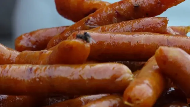 ဝက်အူချောင်း၊ ကြက်အူချောင်း၊ ငါးဖယ်လုံးနဲ့ အကင်ဆိုင်က အသားငါးတွေကို ကြာရှည်ခံအောင် ယမ်းစိမ်းသုံးလေ့ရှိ